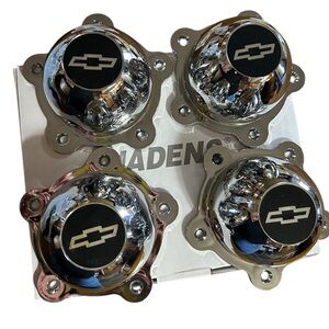 4 Chevrolet plastic chrome dome center caps with 5 lug